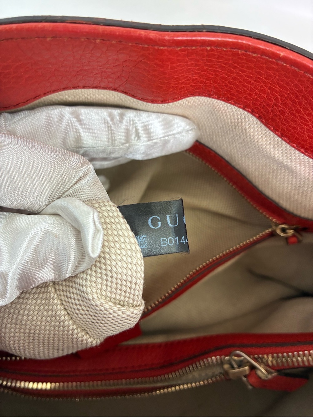 Gucci Orange-Red Pebbled Leather Shoulder Tote - Picture 13 of 13